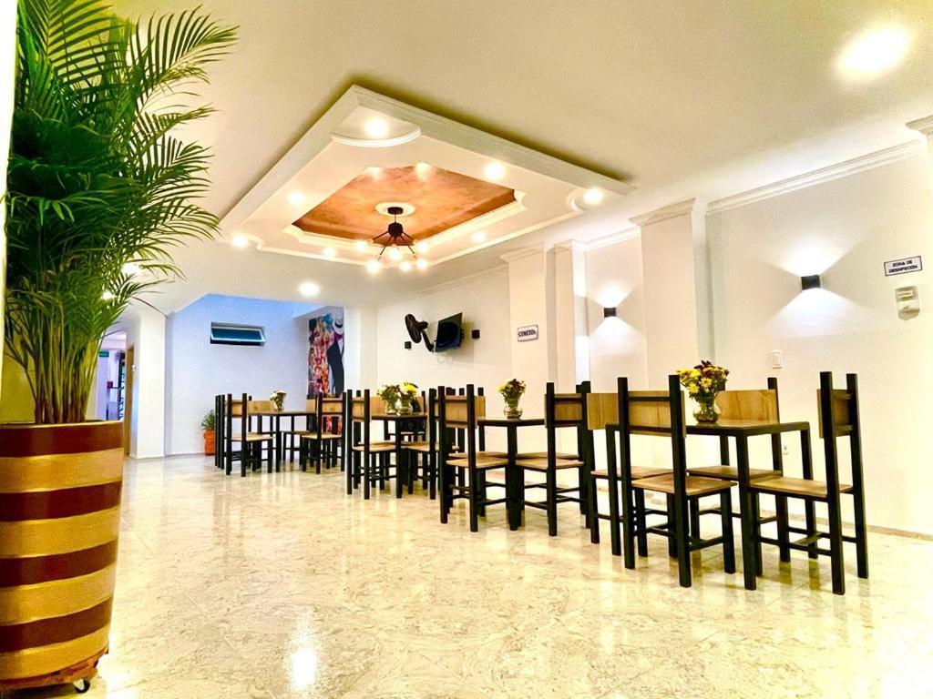 Hotel Eterna Primavera Medellin Exterior photo